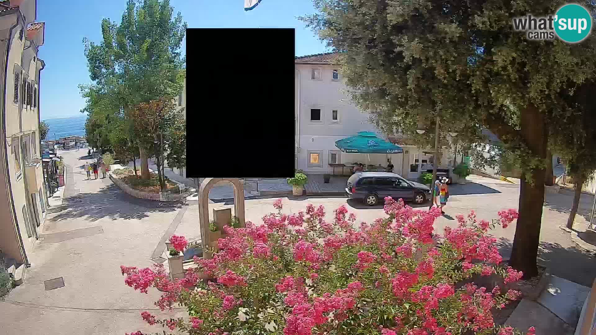 Spletna kamera center Mošćeniška Draga – Pogled v živo