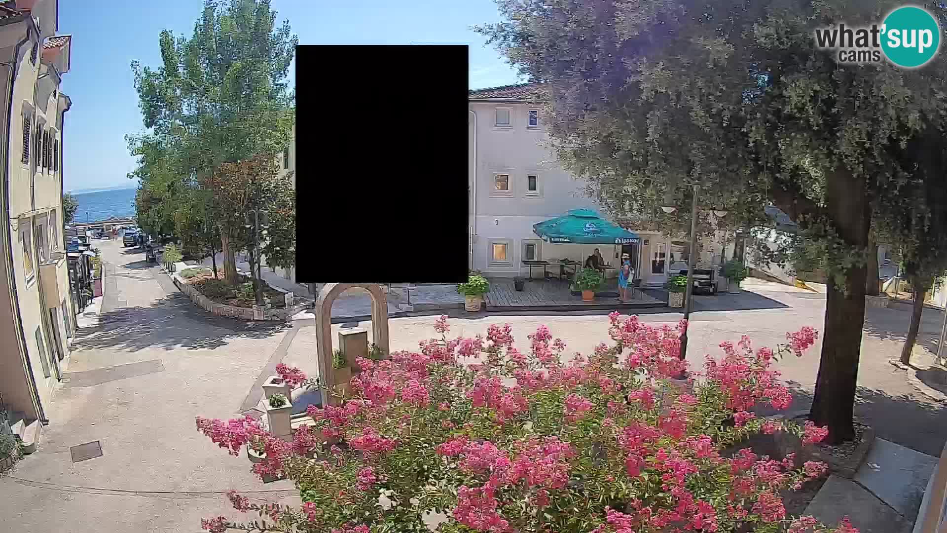Web kamera centar Mošćeničke Drage – Pogled uživo