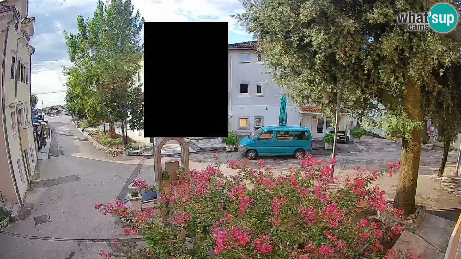 Spletna kamera center Mošćeniška Draga – Pogled v živo