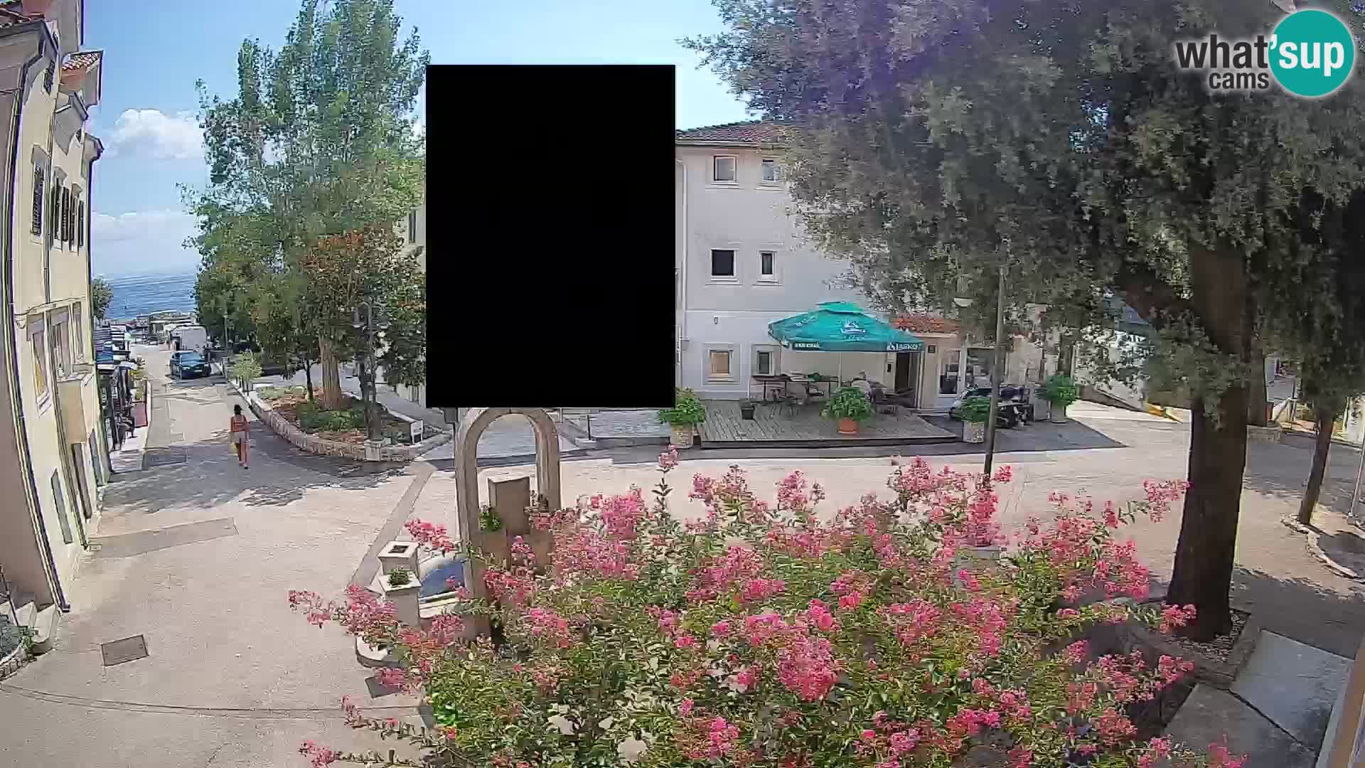 Webcam Mošćenička Draga Center – Live View of the Town Center