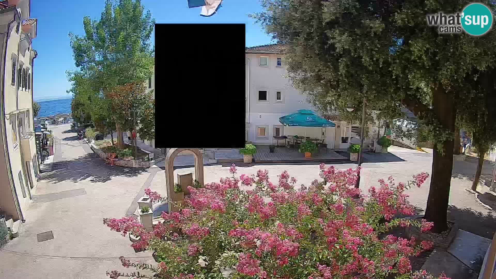 Web kamera centar Mošćeničke Drage – Pogled uživo