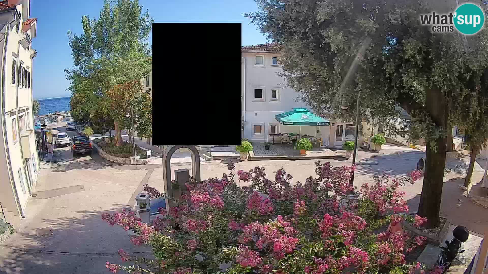 Webcam Mošćenička Draga Center – Live View of the Town Center