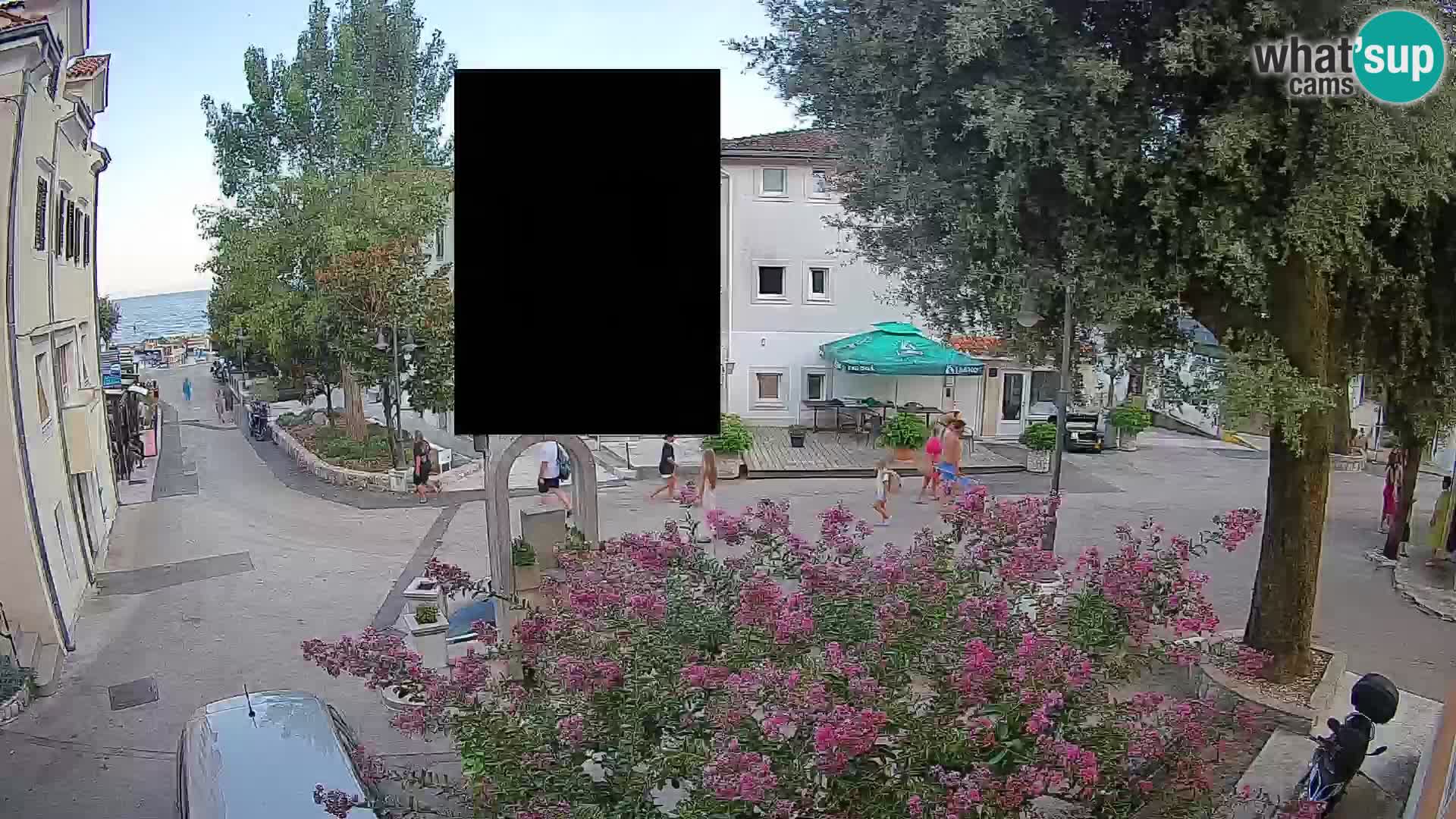 Spletna kamera center Mošćeniška Draga – Pogled v živo