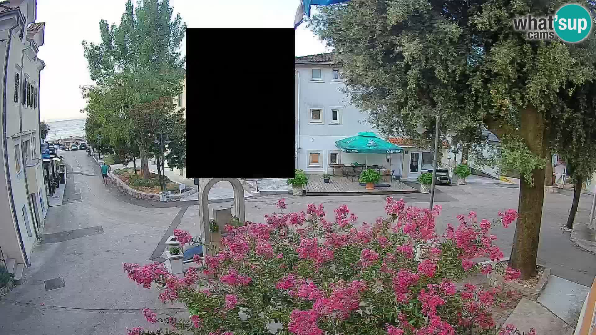 Web kamera centar Mošćeničke Drage – Pogled uživo