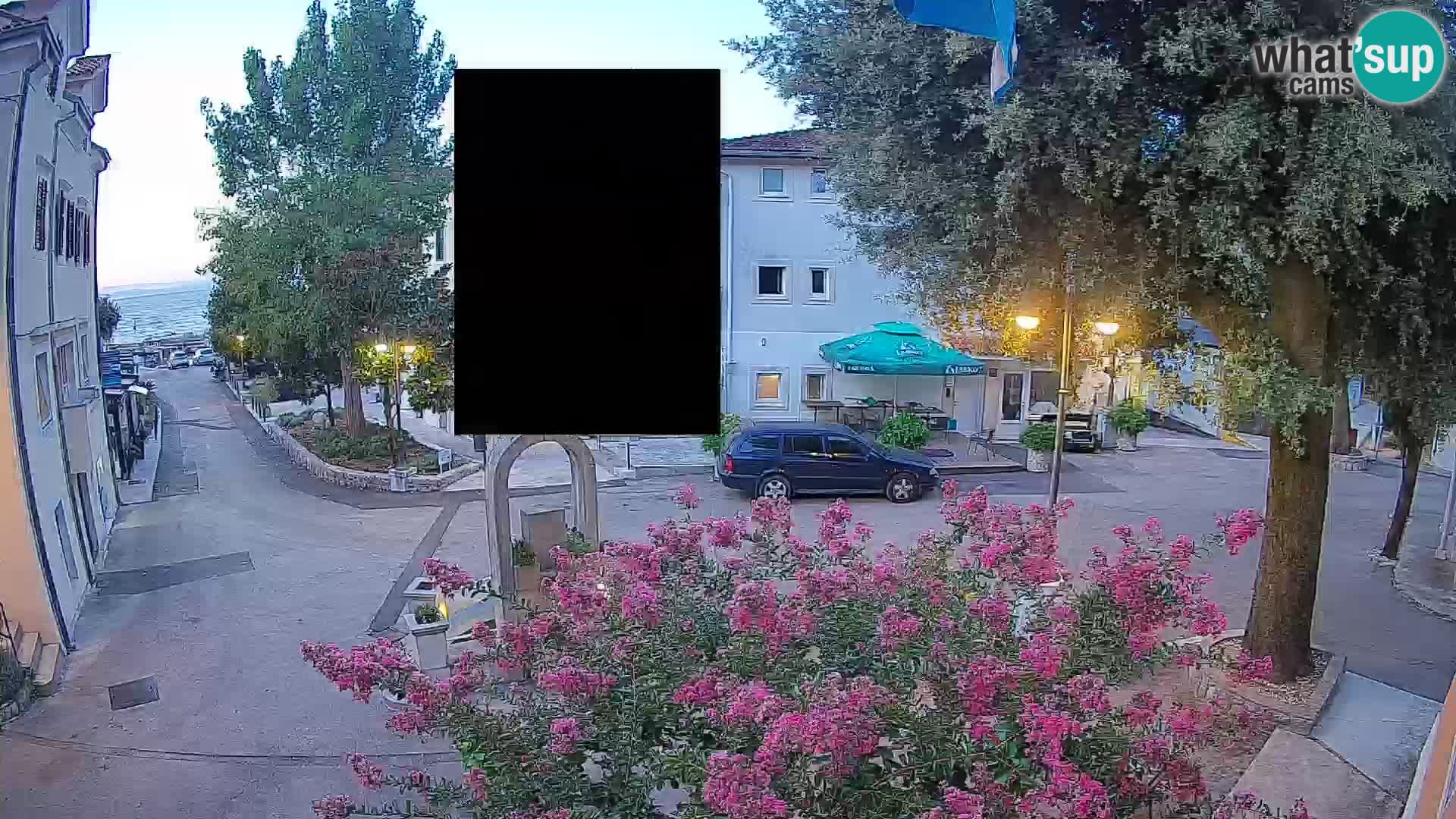 Webcam Mošćenička Draga Center – Live View of the Town Center