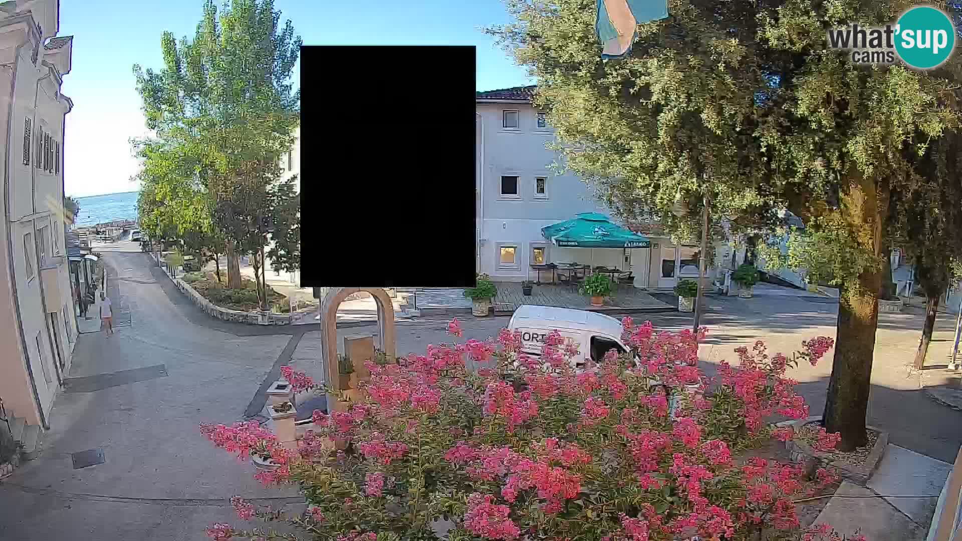 Webcam Mošćenička Draga Center – Live View of the Town Center