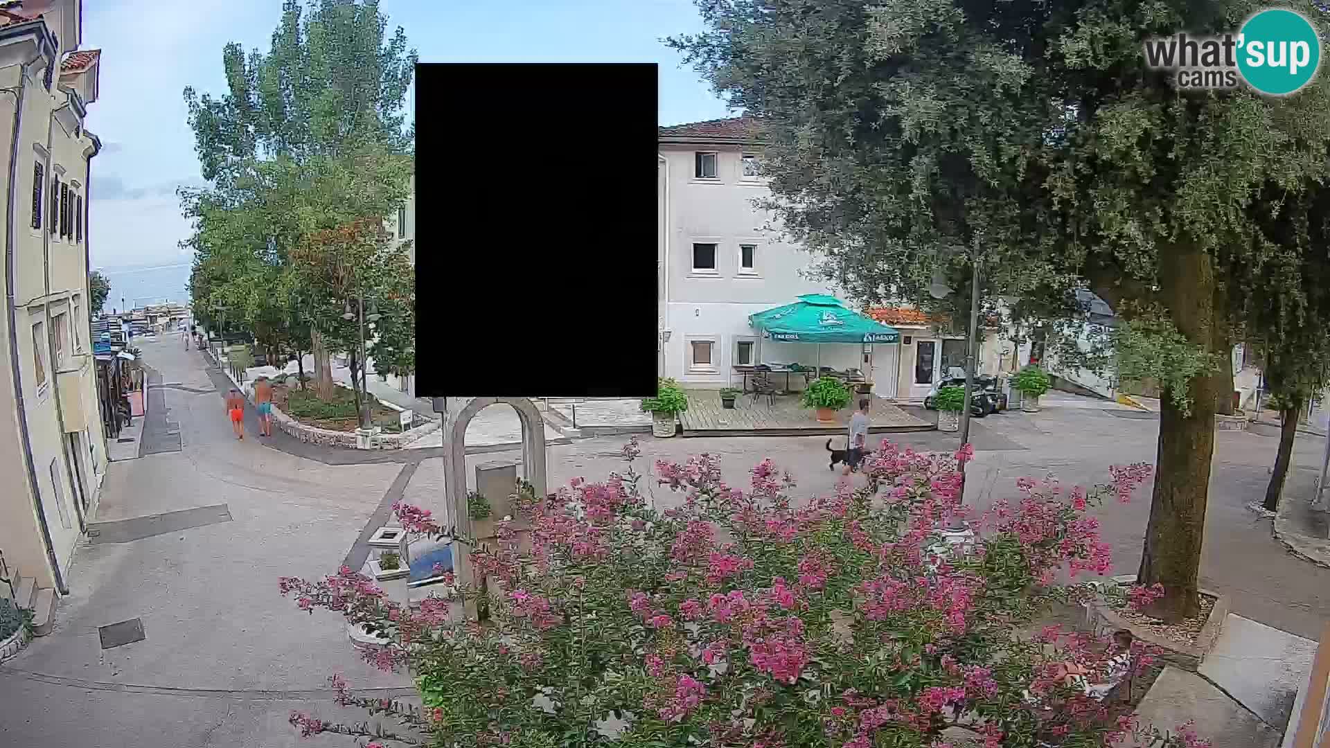 Webcam Mošćenička Draga Center – Live View of the Town Center