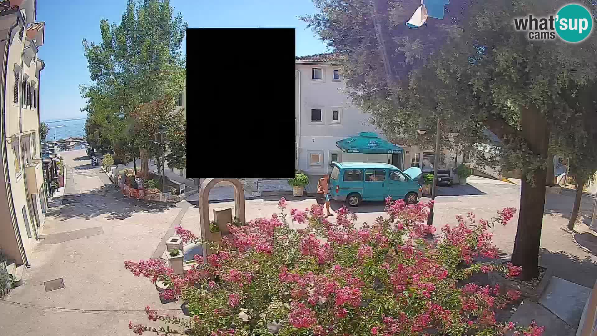 Webcam Mošćenička Draga Center – Live View of the Town Center