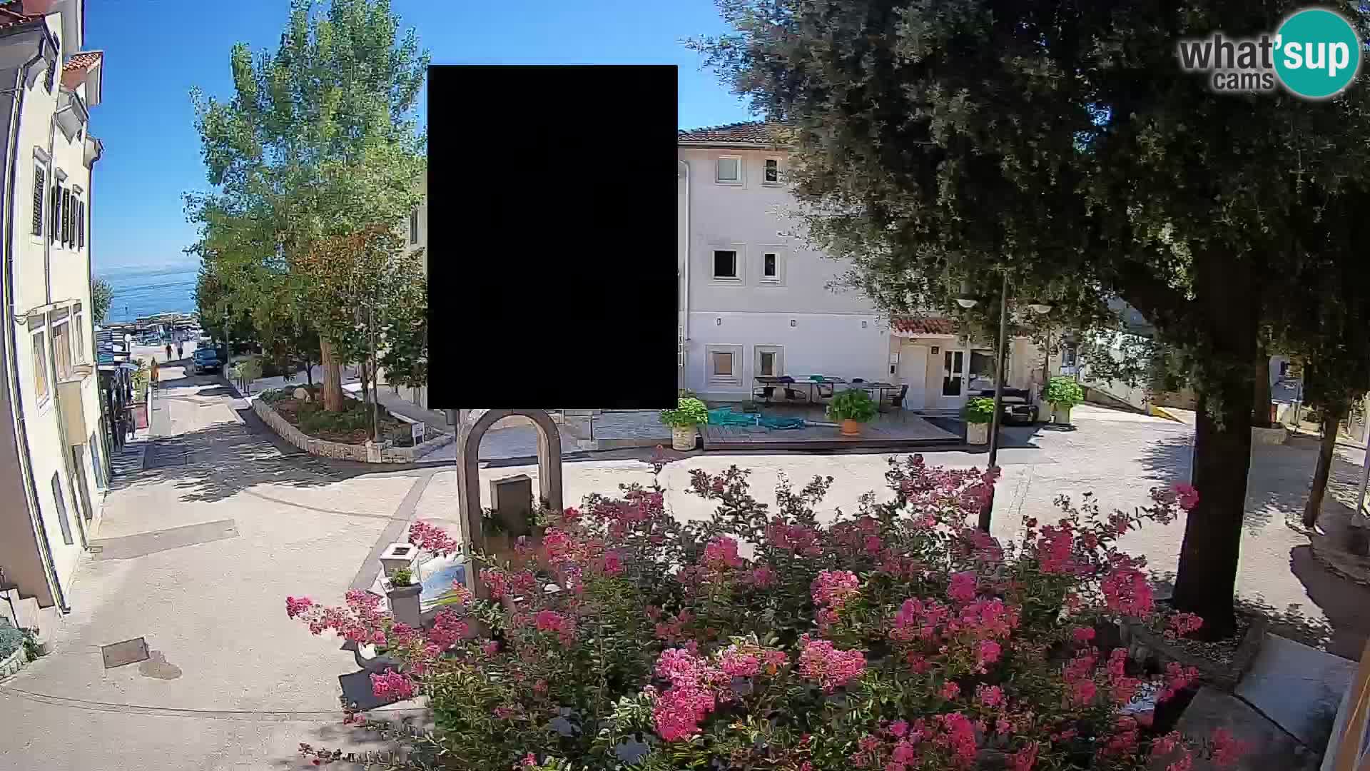 Web kamera centar Mošćeničke Drage – Pogled uživo
