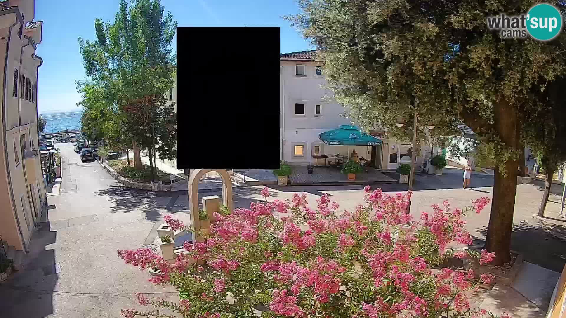Webcam Mošćenička Draga Center – Live View of the Town Center