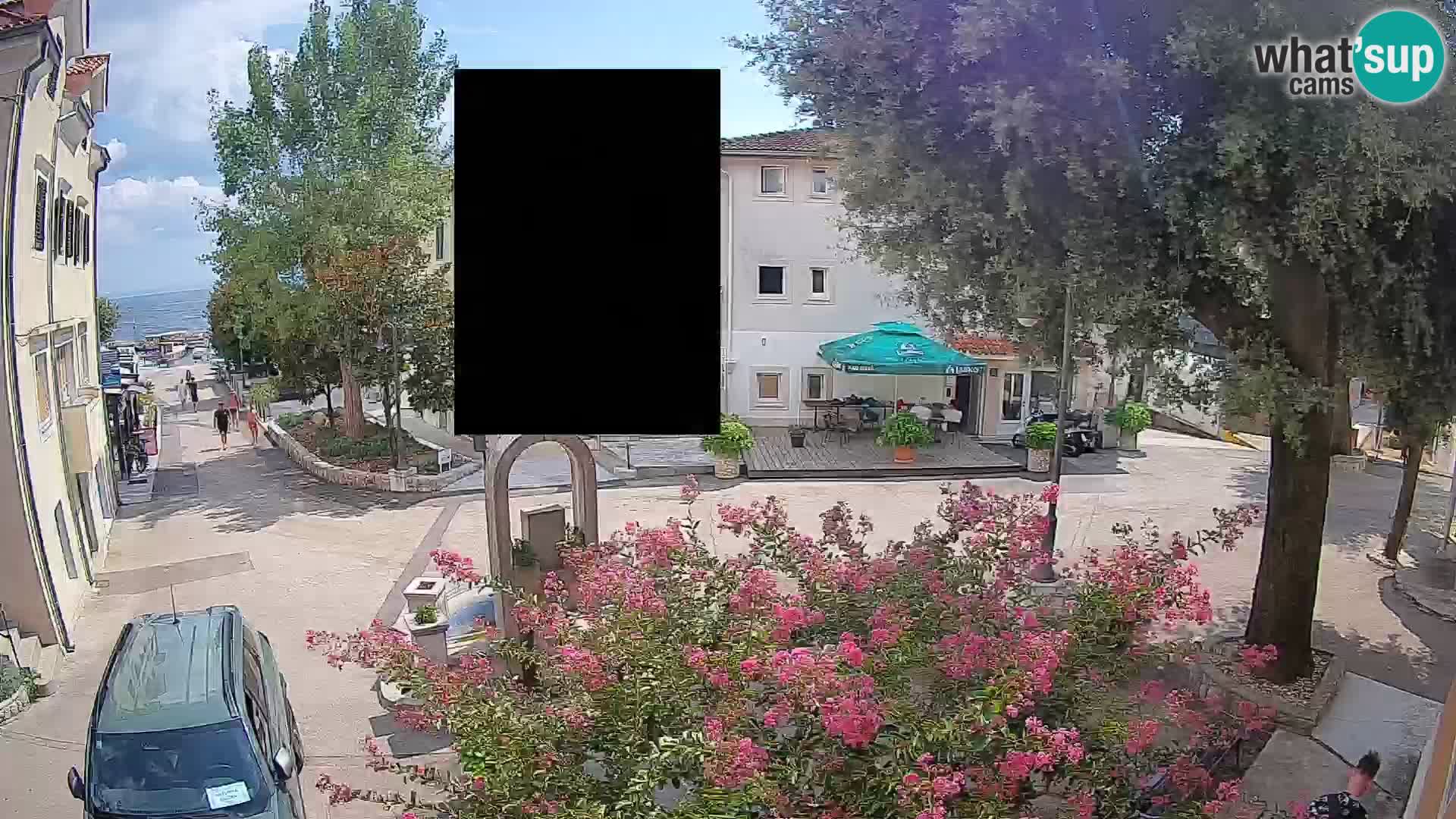 Webcam Mošćenička Draga Center – Live View of the Town Center