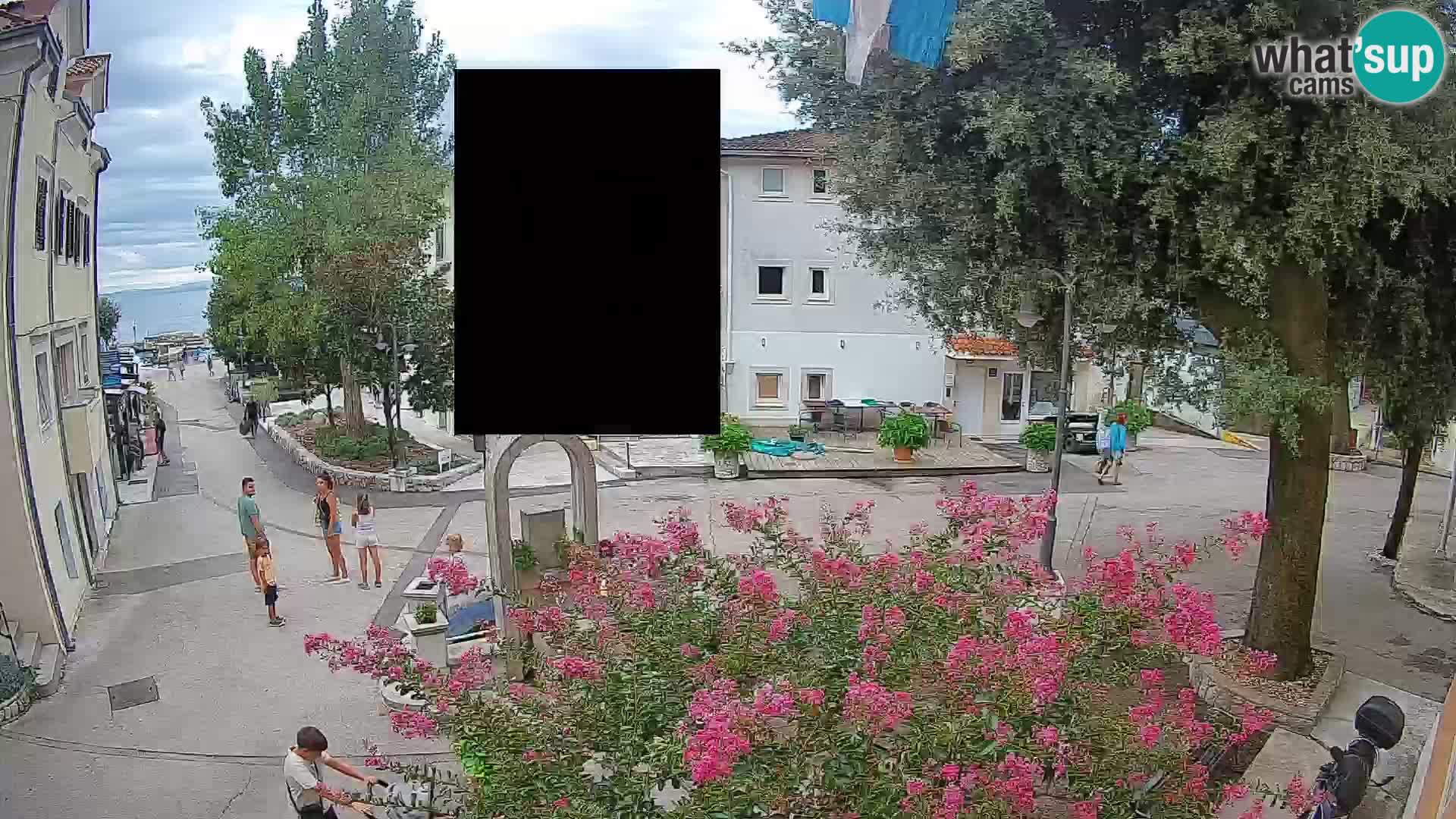 Spletna kamera center Mošćeniška Draga – Pogled v živo