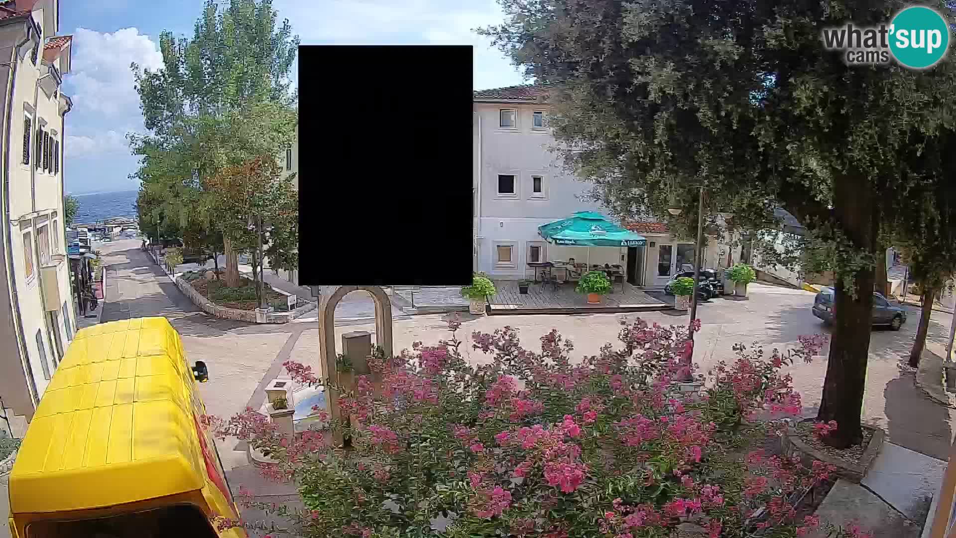 Webcam Mošćenička Draga Center – Live View of the Town Center