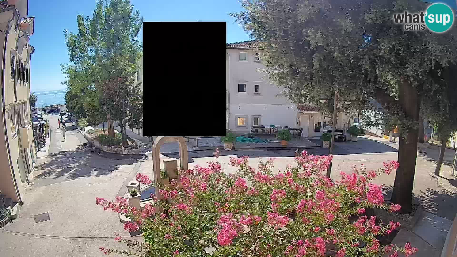 Spletna kamera center Mošćeniška Draga – Pogled v živo