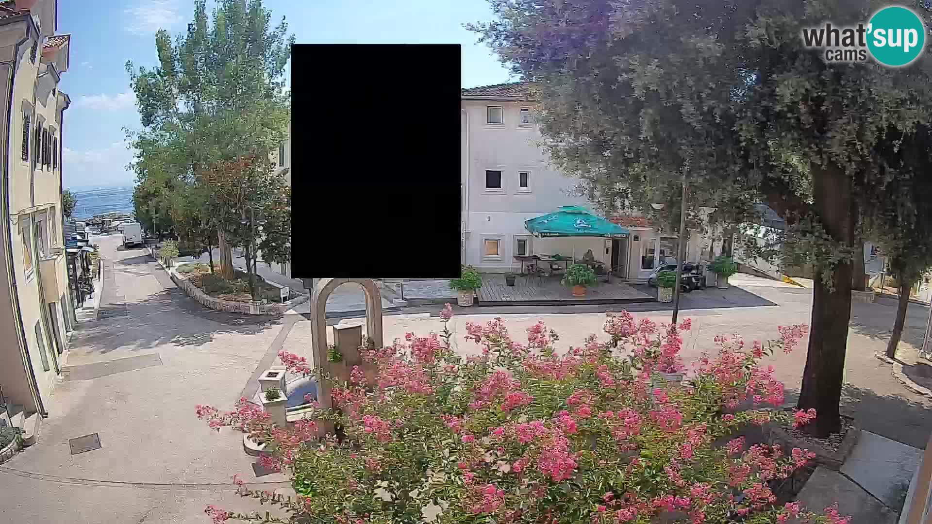 Webcam Mošćenička Draga Center – Live View of the Town Center