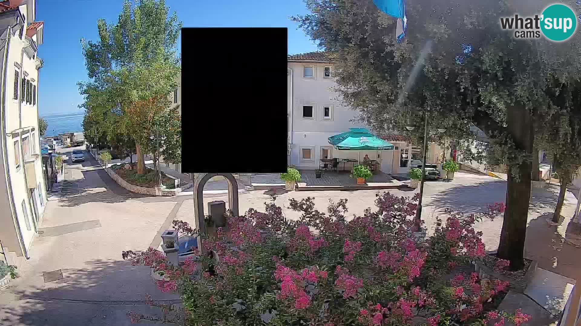 Webcam Mošćenička Draga Center – Live View of the Town Center