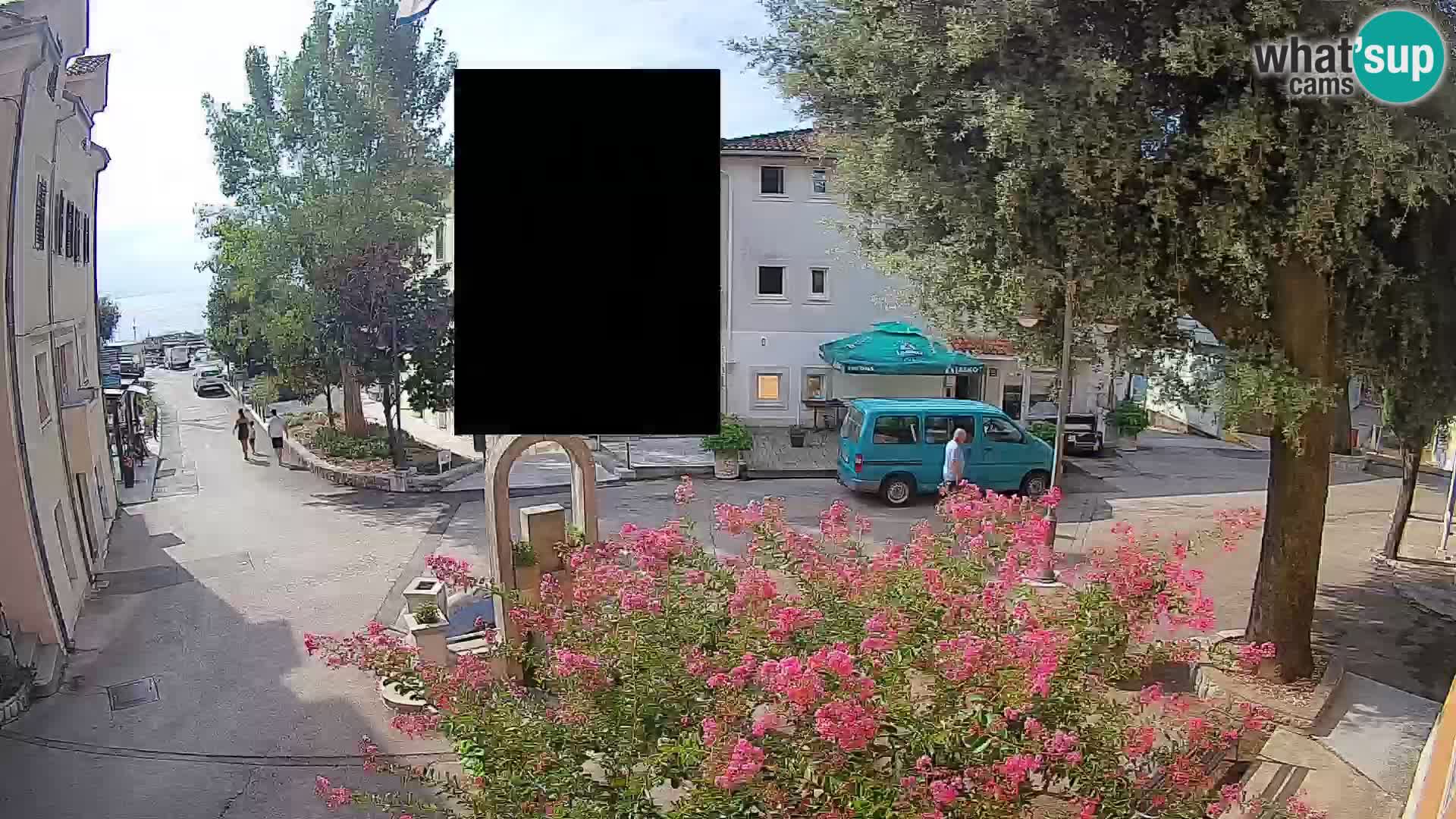 Spletna kamera center Mošćeniška Draga – Pogled v živo
