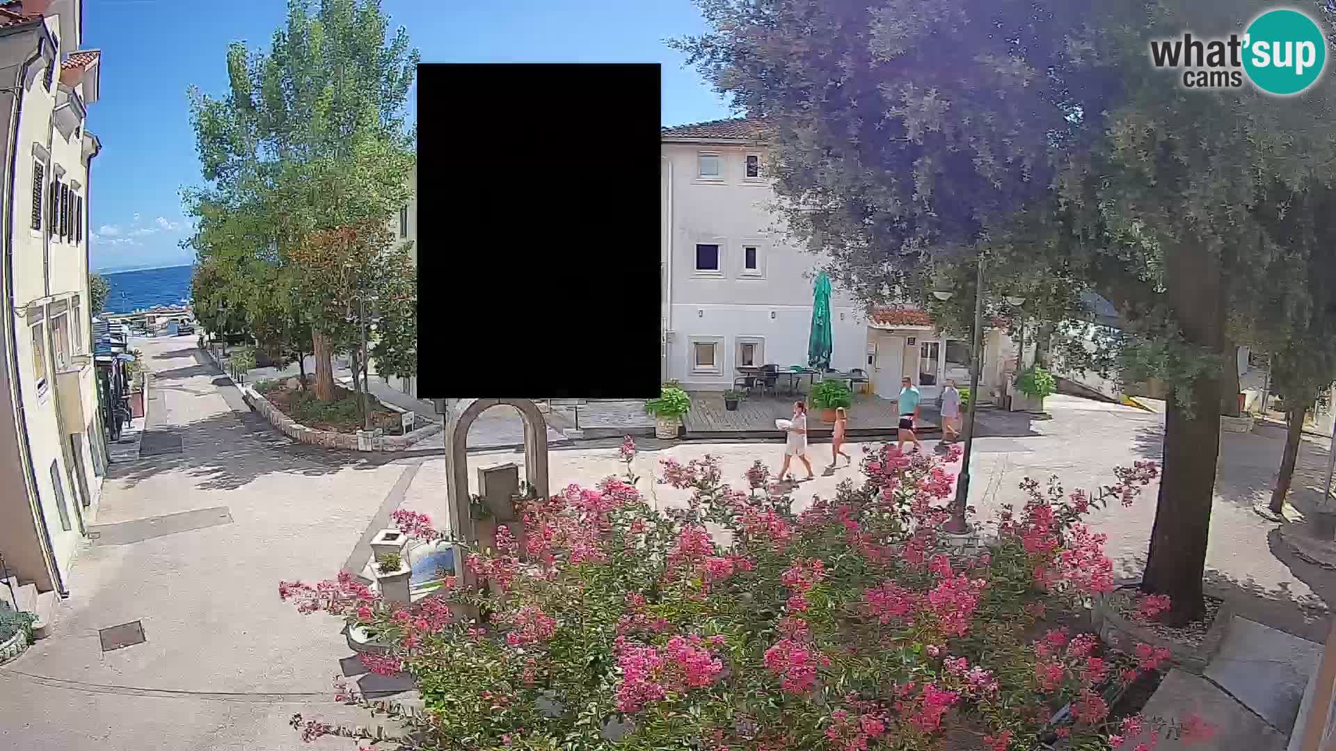 Webcam Mošćenička Draga Center – Live View of the Town Center
