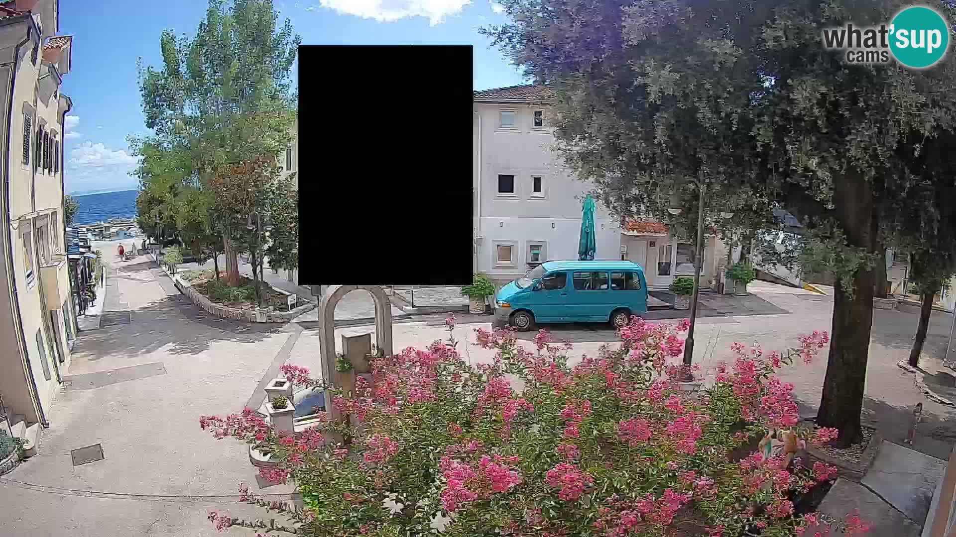 Web kamera centar Mošćeničke Drage – Pogled uživo