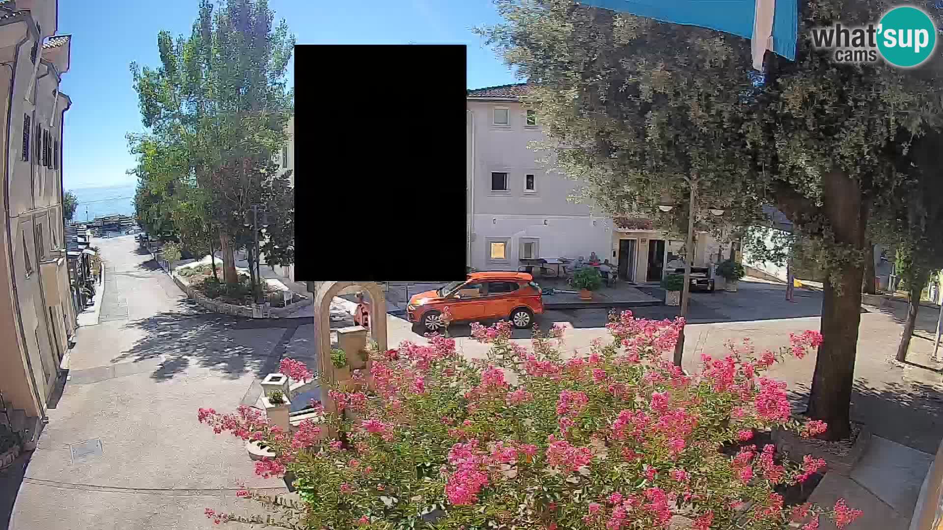 Webcam Mošćenička Draga Center – Live View of the Town Center