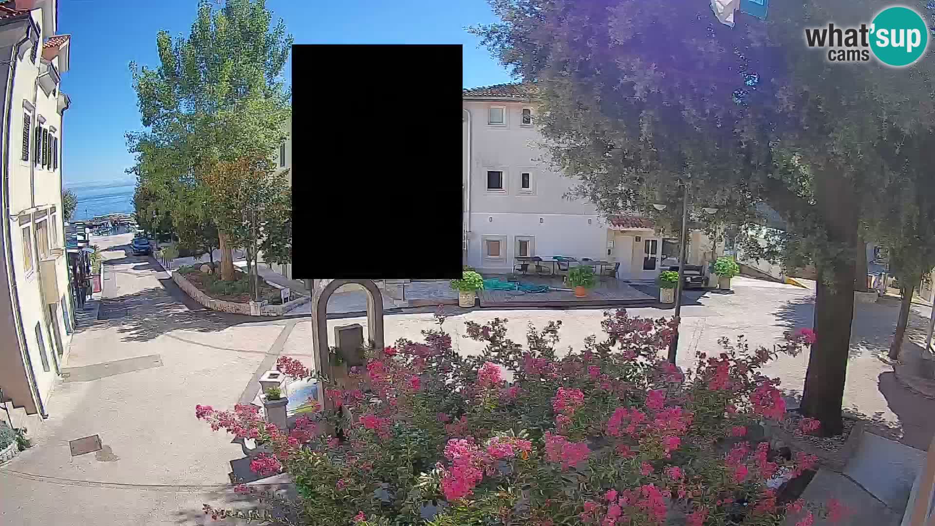 Spletna kamera center Mošćeniška Draga – Pogled v živo