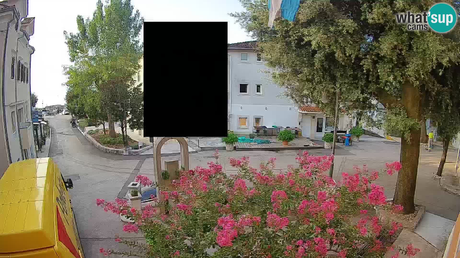 Web kamera centar Mošćeničke Drage – Pogled uživo
