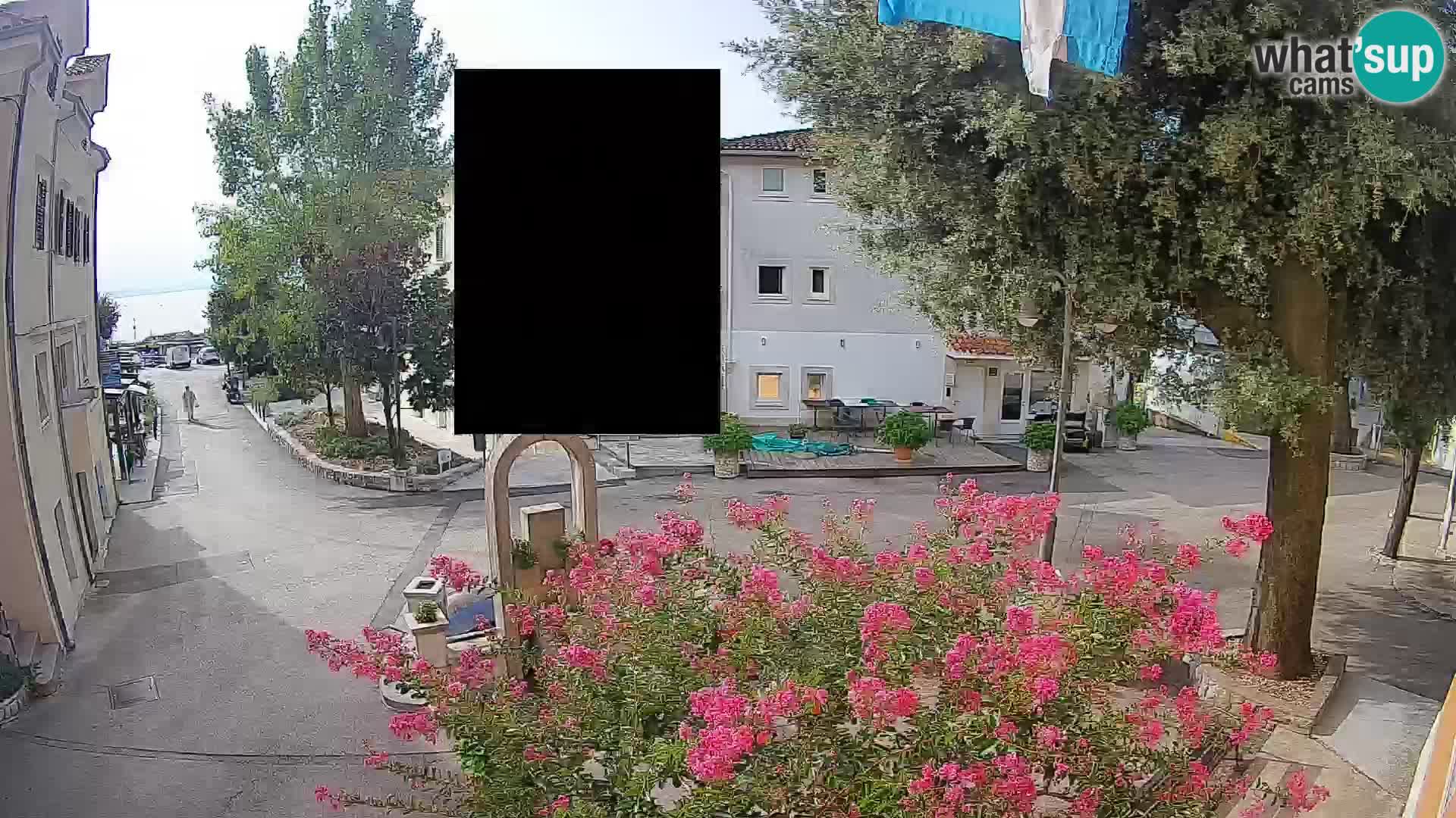 Spletna kamera center Mošćeniška Draga – Pogled v živo