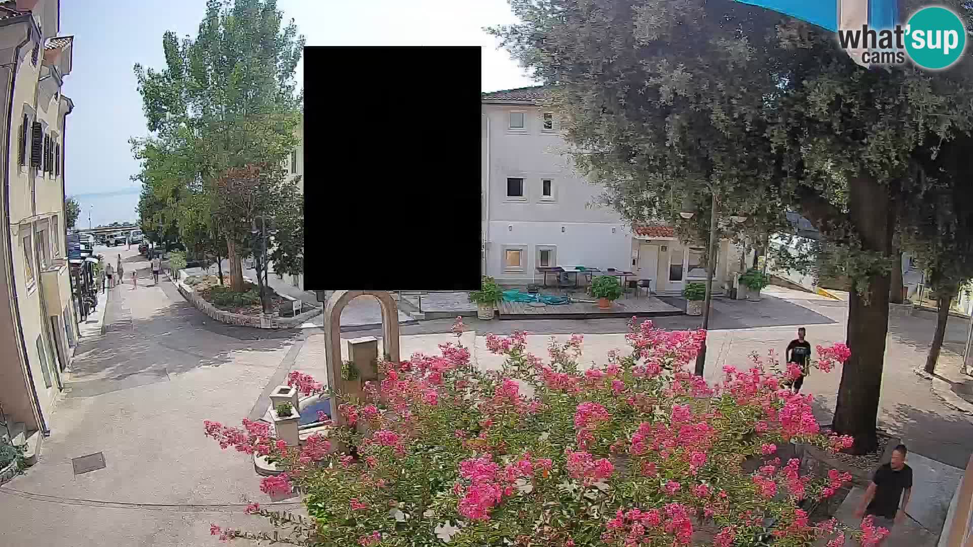 Spletna kamera center Mošćeniška Draga – Pogled v živo