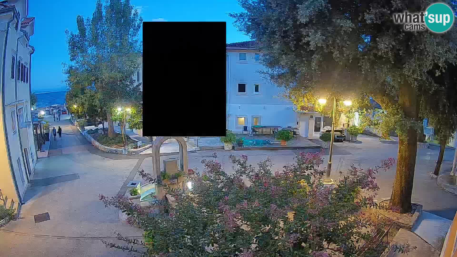 Web kamera centar Mošćeničke Drage – Pogled uživo