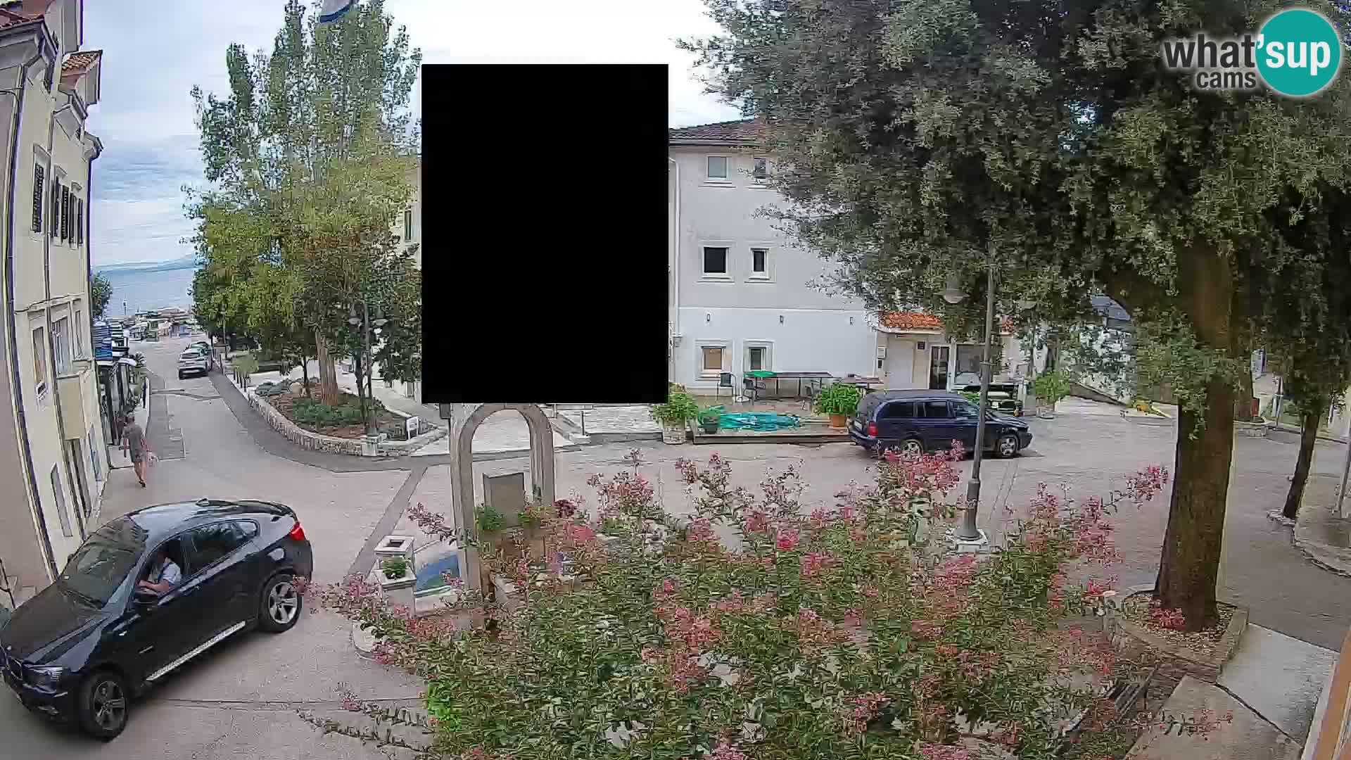 Spletna kamera center Mošćeniška Draga – Pogled v živo