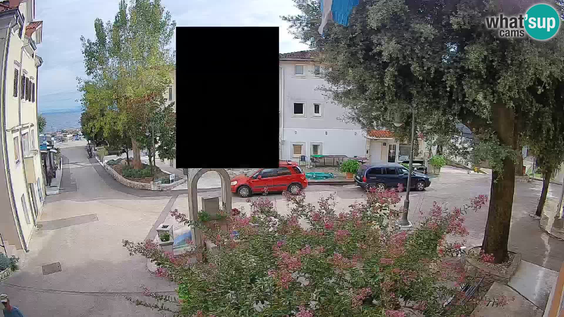 Webcam Mošćenička Draga Center – Live View of the Town Center