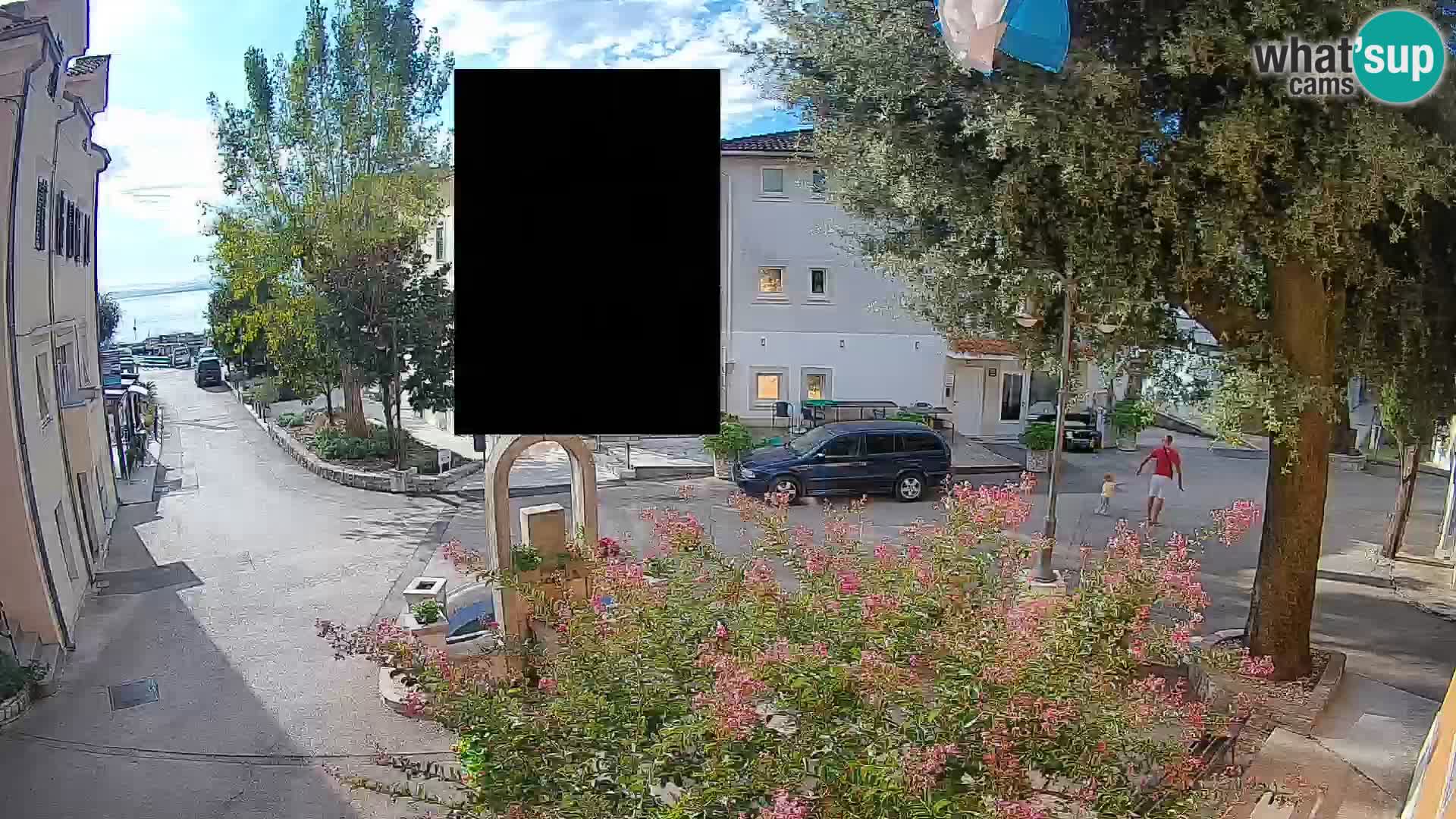 Web kamera centar Mošćeničke Drage – Pogled uživo