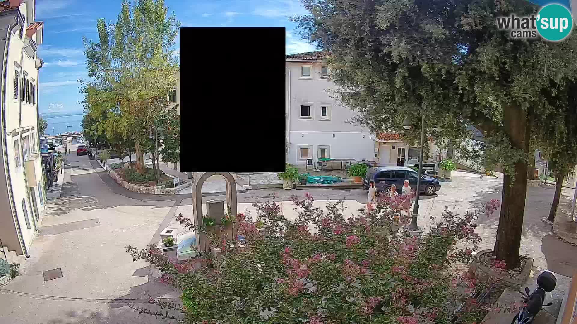 Spletna kamera center Mošćeniška Draga – Pogled v živo
