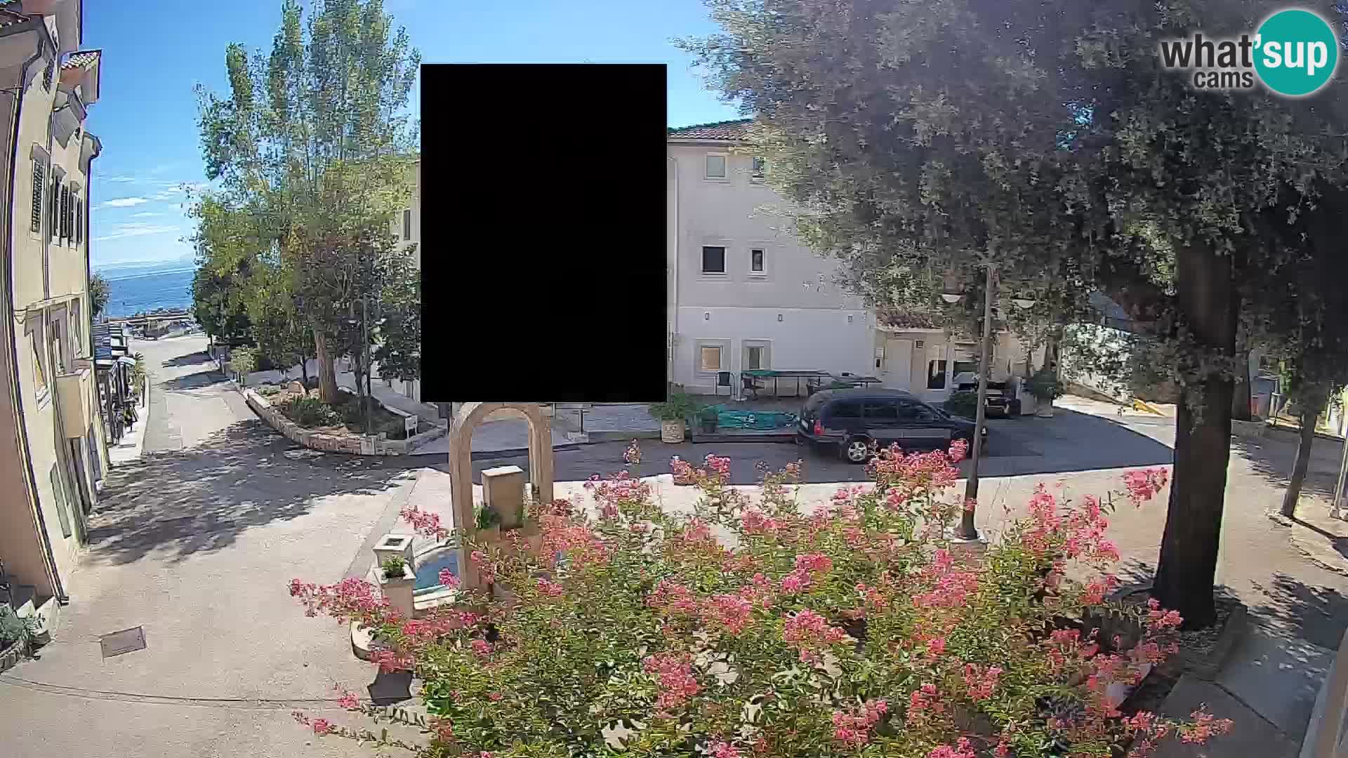 Spletna kamera center Mošćeniška Draga – Pogled v živo