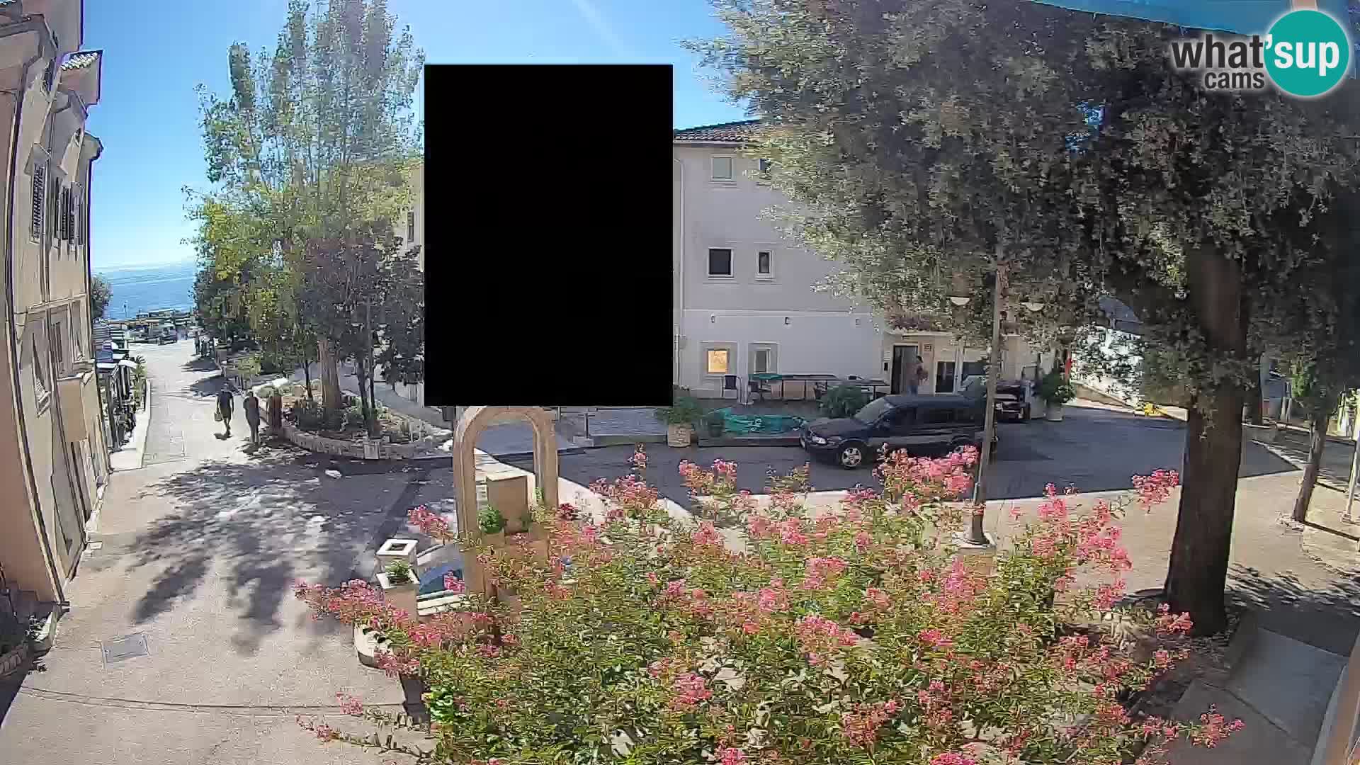 Webcam Mošćenička Draga Center – Live View of the Town Center