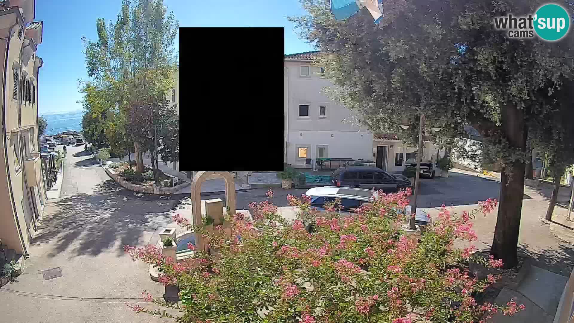 Web kamera centar Mošćeničke Drage – Pogled uživo