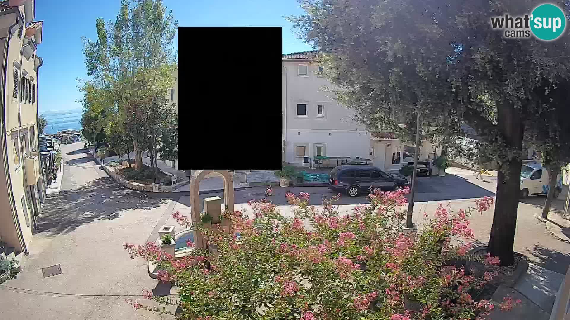Webcam Mošćenička Draga Center – Live View of the Town Center