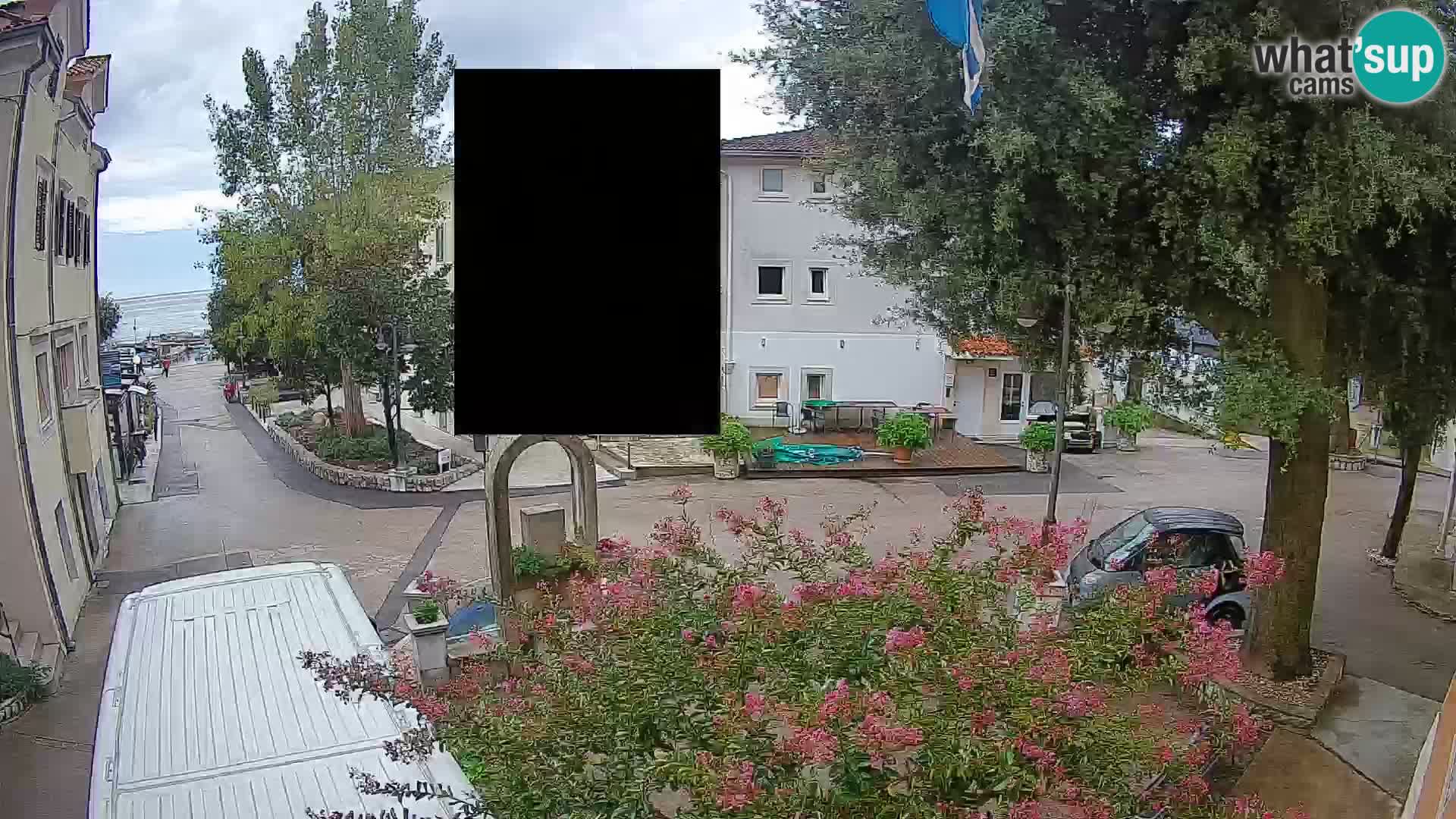 Web kamera centar Mošćeničke Drage – Pogled uživo