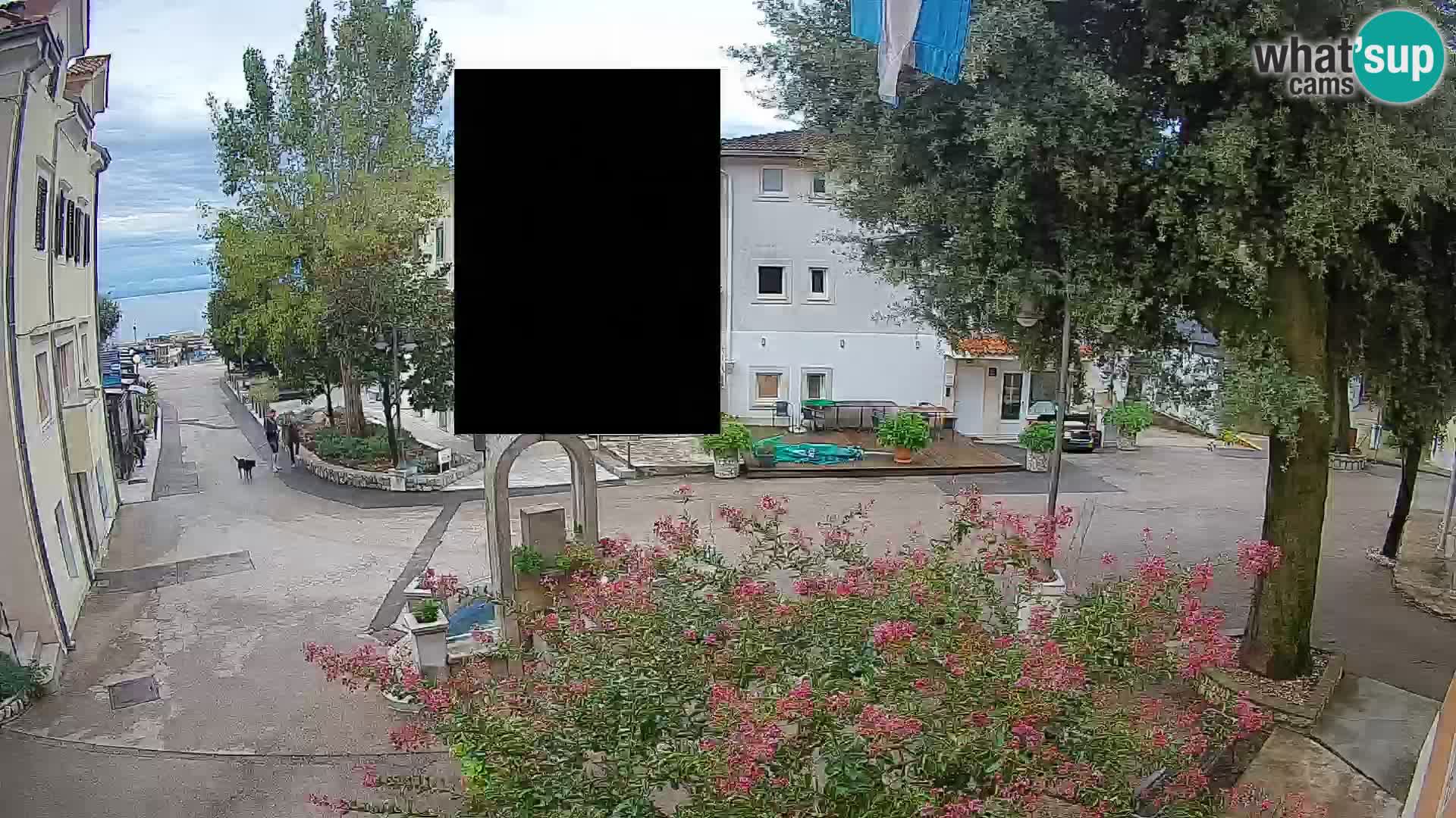 Webcam Mošćenička Draga Center – Live View of the Town Center