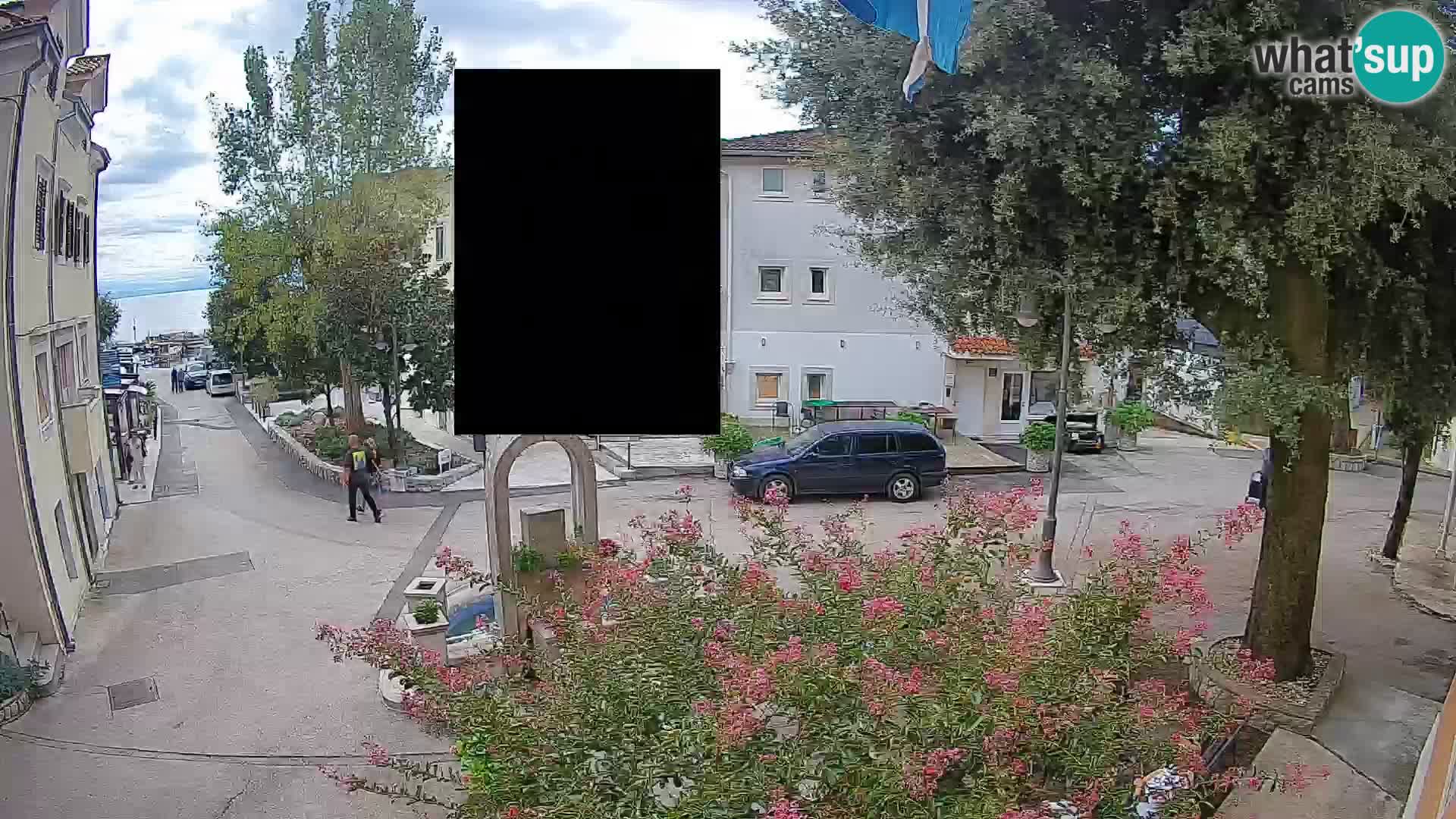 Webcam Mošćenička Draga Center – Live View of the Town Center