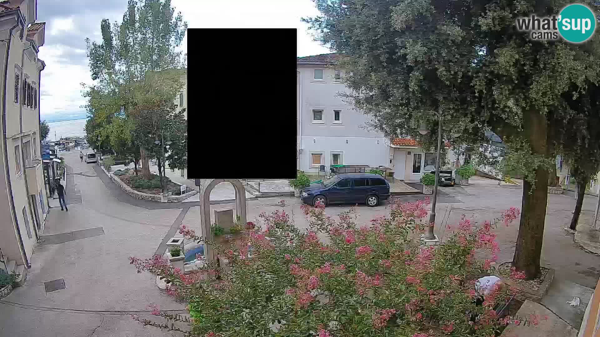 Web kamera centar Mošćeničke Drage – Pogled uživo