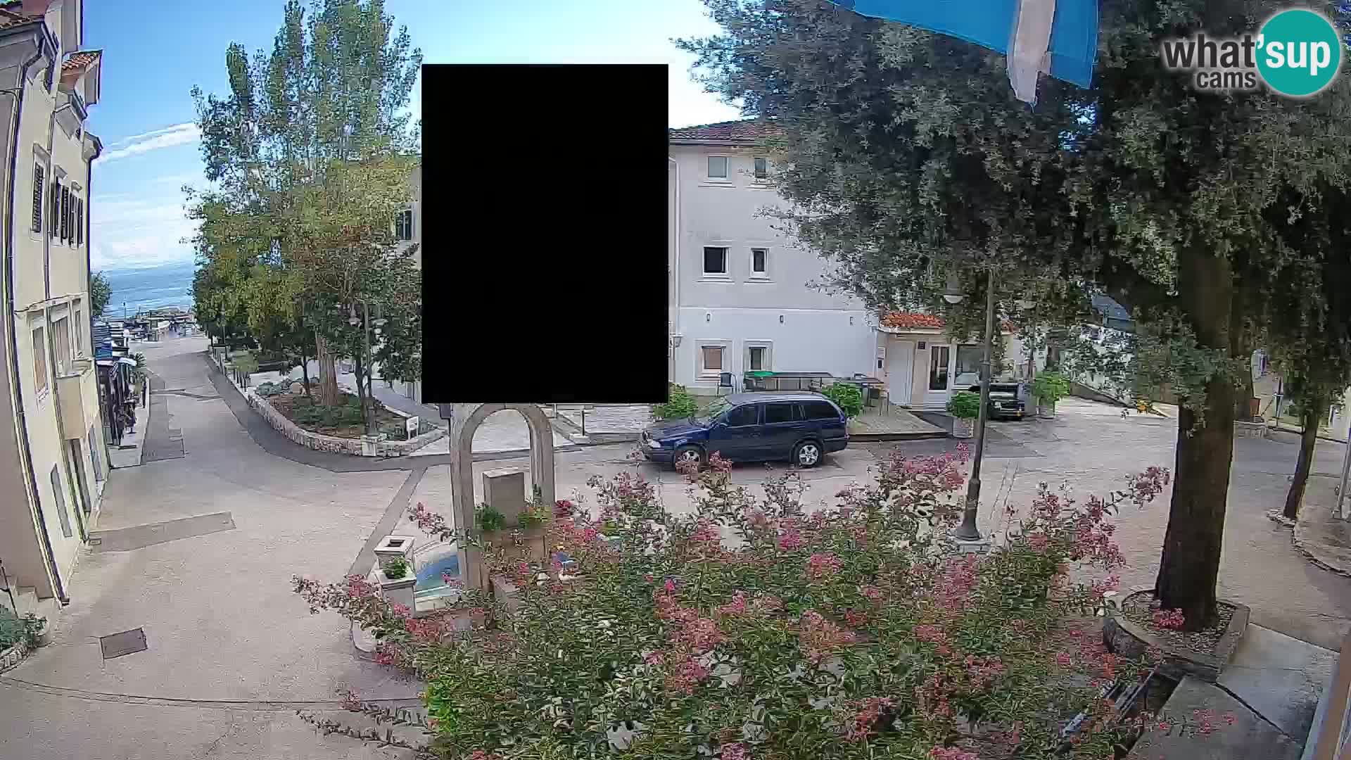 Webcam Mošćenička Draga Center – Live View of the Town Center