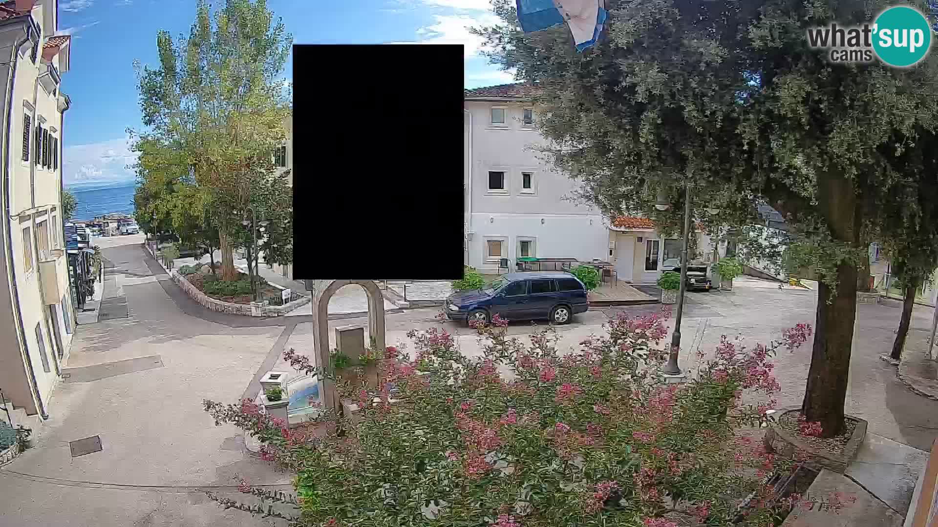 Spletna kamera center Mošćeniška Draga – Pogled v živo
