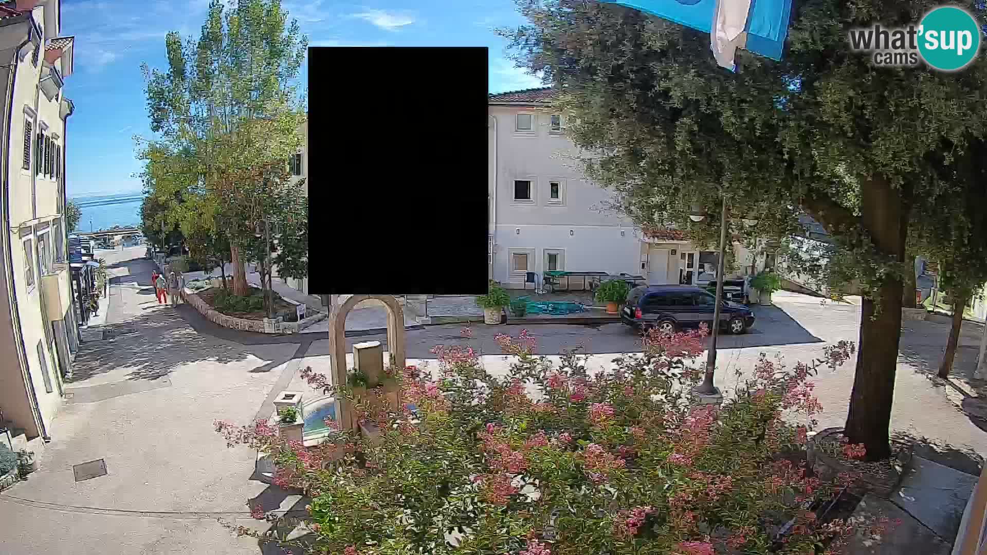 Webcam Mošćenička Draga Center – Live View of the Town Center