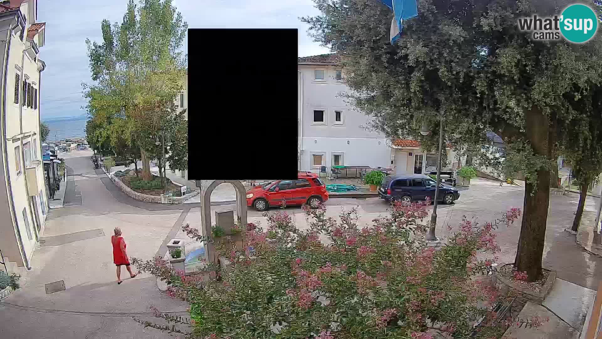 Web kamera centar Mošćeničke Drage – Pogled uživo