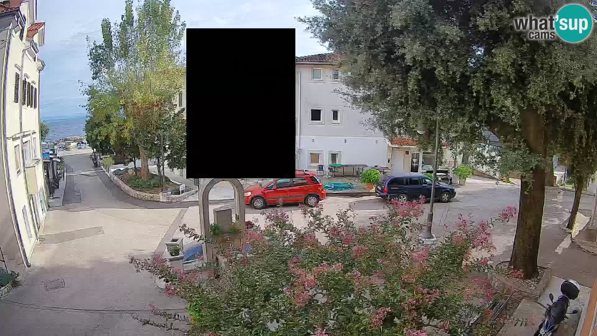 Spletna kamera center Mošćeniška Draga – Pogled v živo