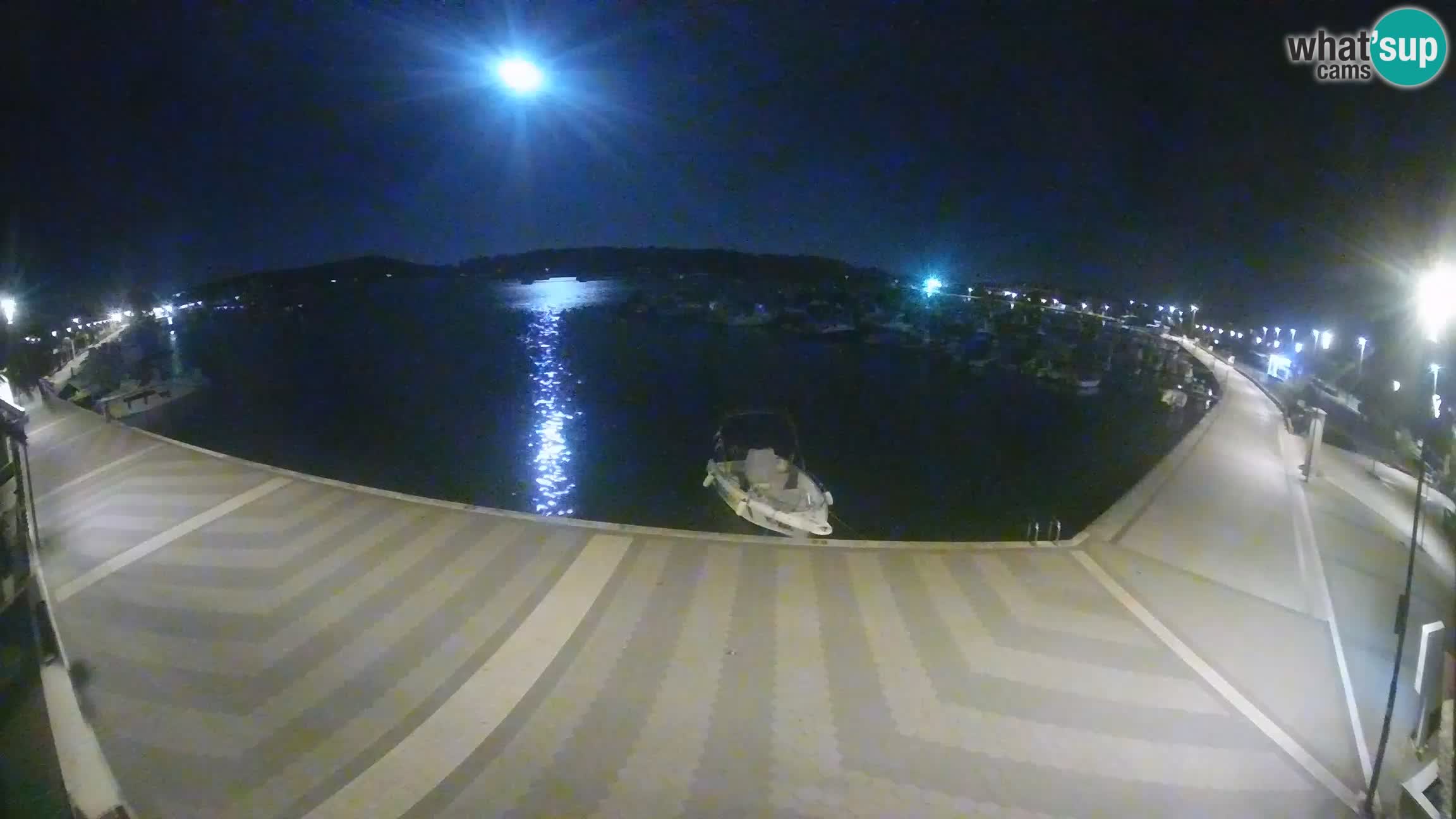 LIVE webcam Medulin marina