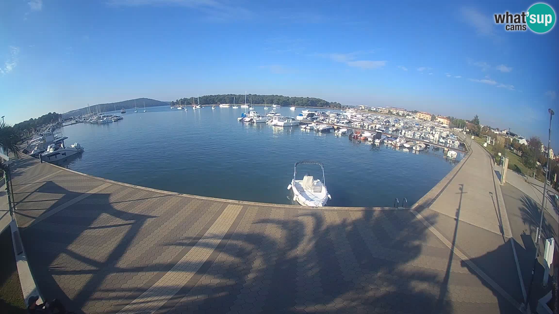 LIVE webcam Medulin marina