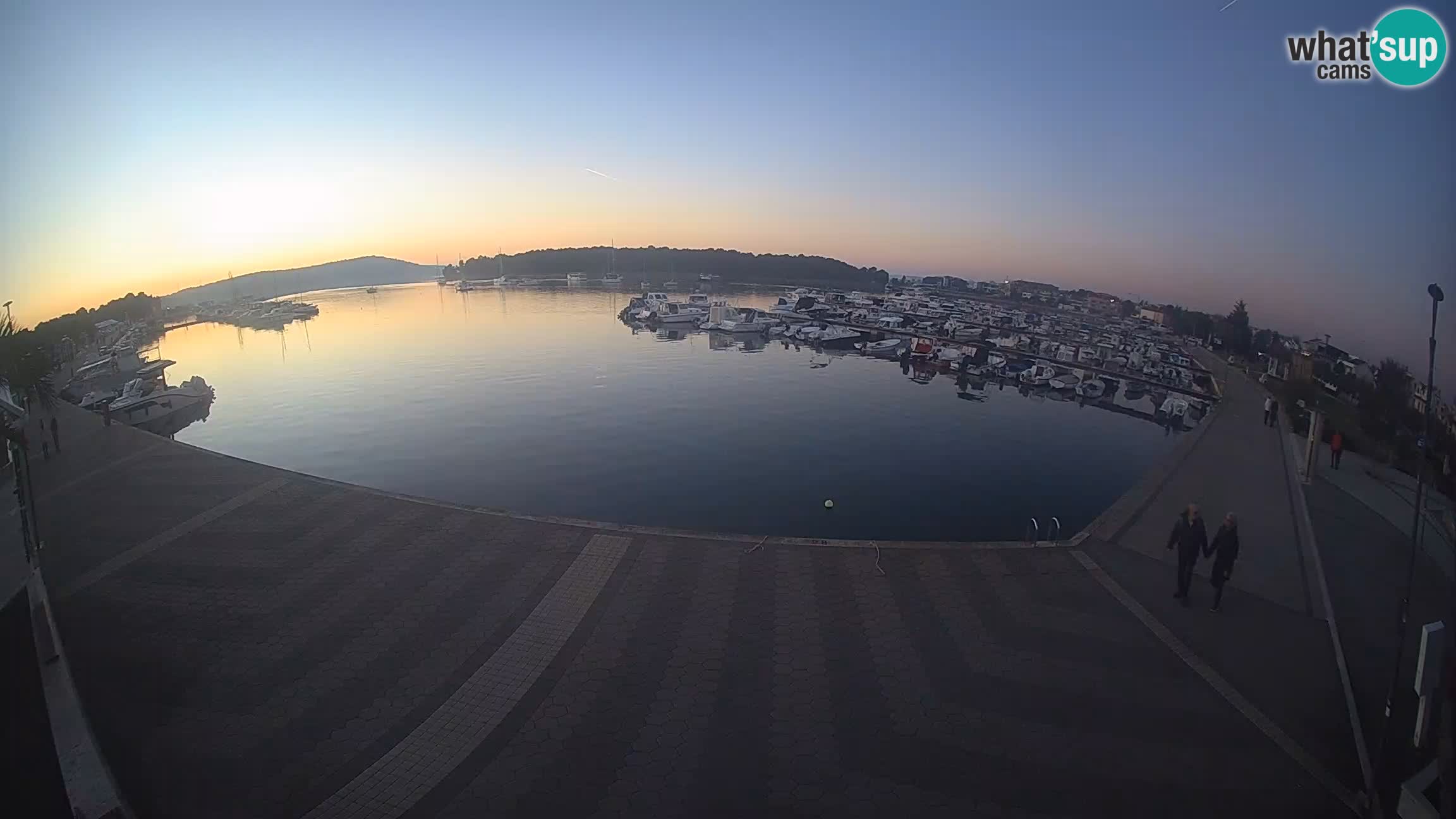 LIVE webcam Medulin marina