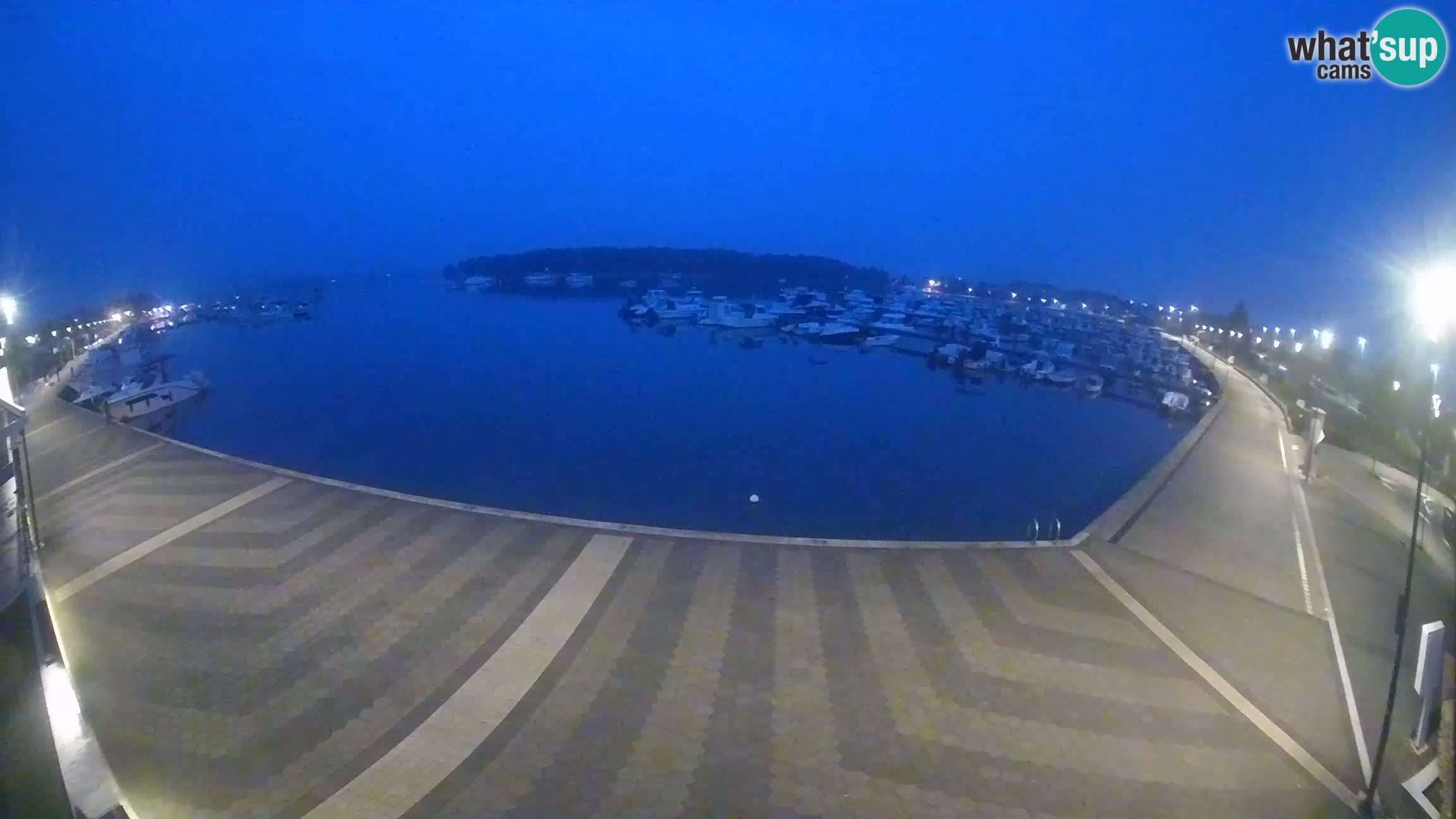 LIVE webcam Medulin marina